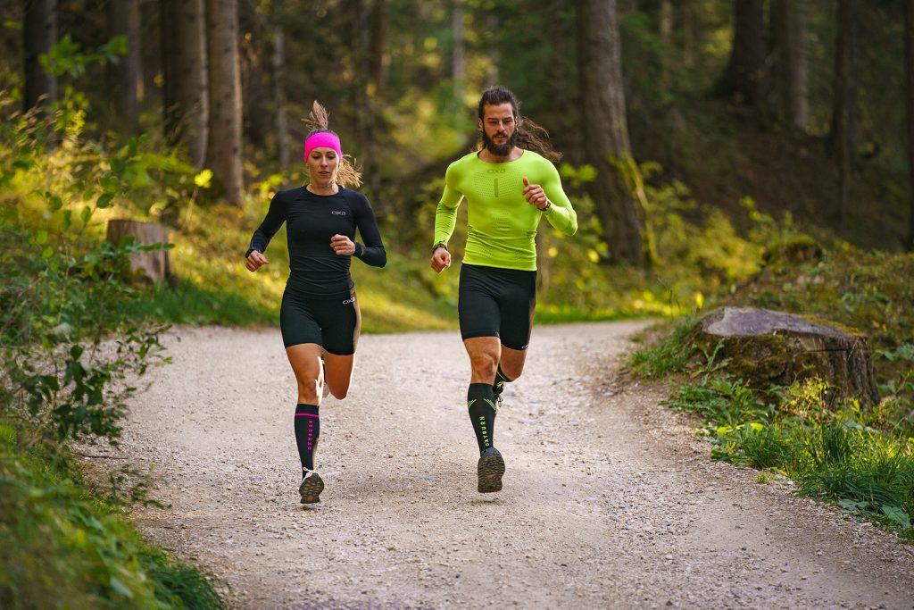 Running: migliora la tua performance con le calze a compressione graduata
